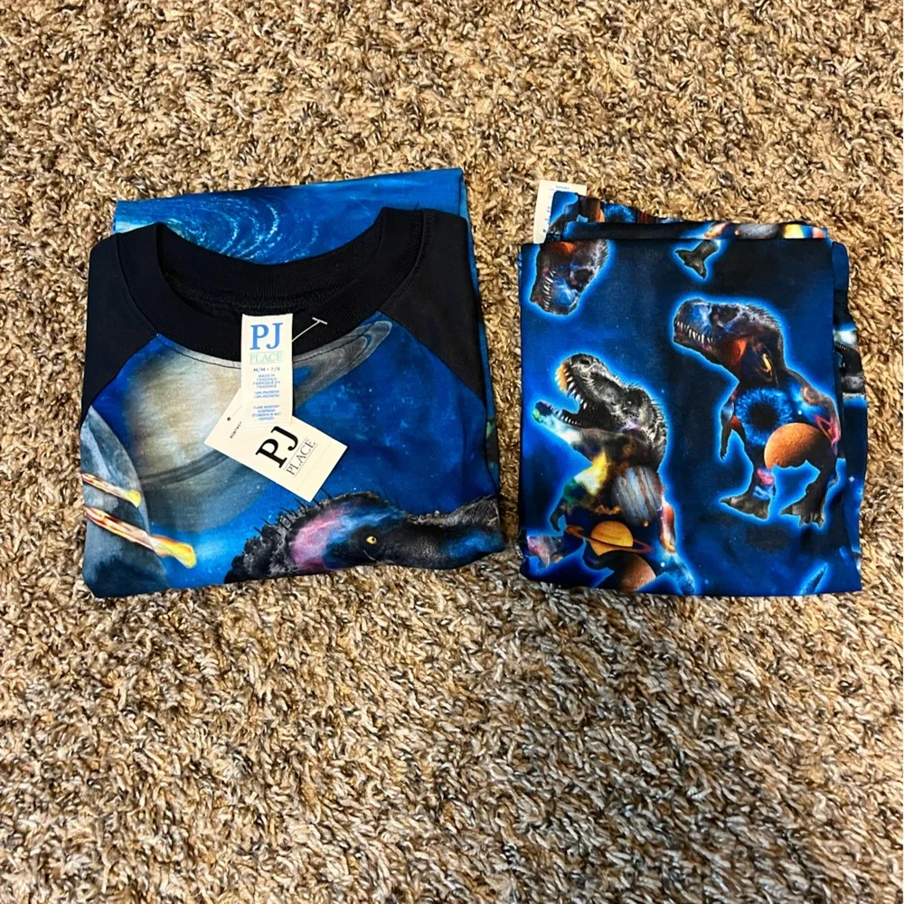 💛 NWT Boys Space Dino Pajama Set - Black and Blue